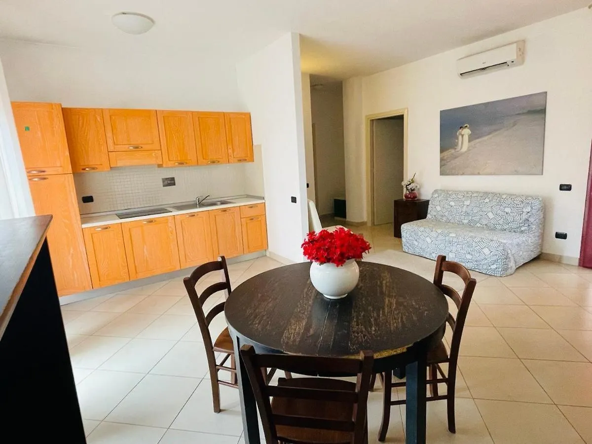Regina Del Mare Holiday Apartments Tirrenia Aparthotel