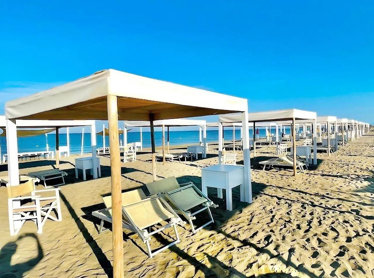 Regina Del Mare Holiday Apartments Tirrenia Itálie