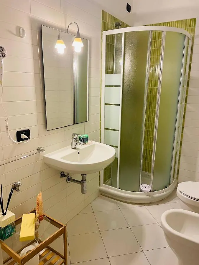 Regina Del Mare Holiday Apartments Тиррения Италия